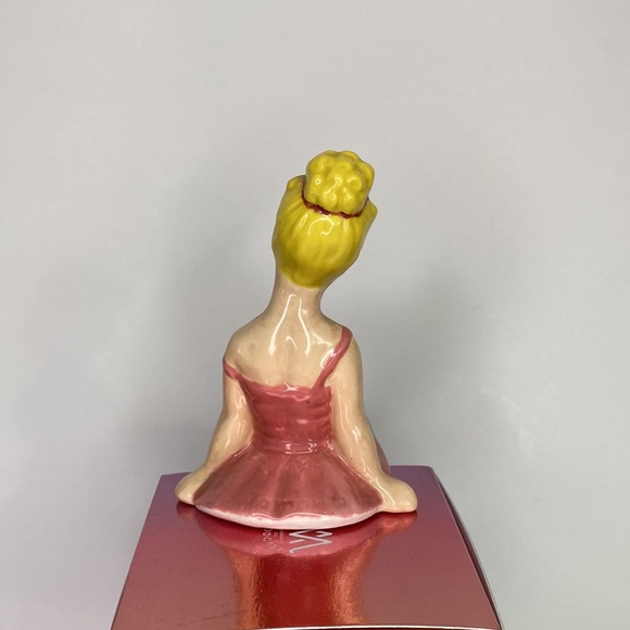 Vintage Signed July 1977 Ballerina Beauty Pink Dress Shoes Statue - Picture 3 of 15